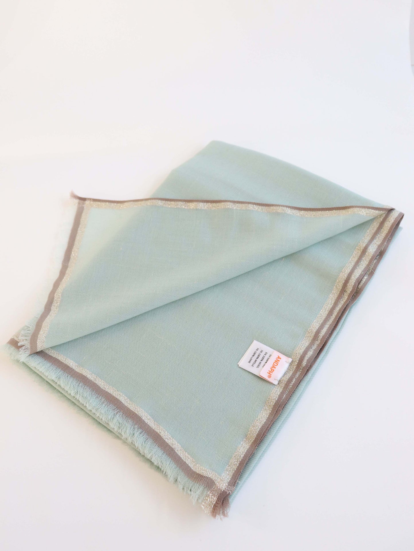 200 S Wool Scarf / Shawl