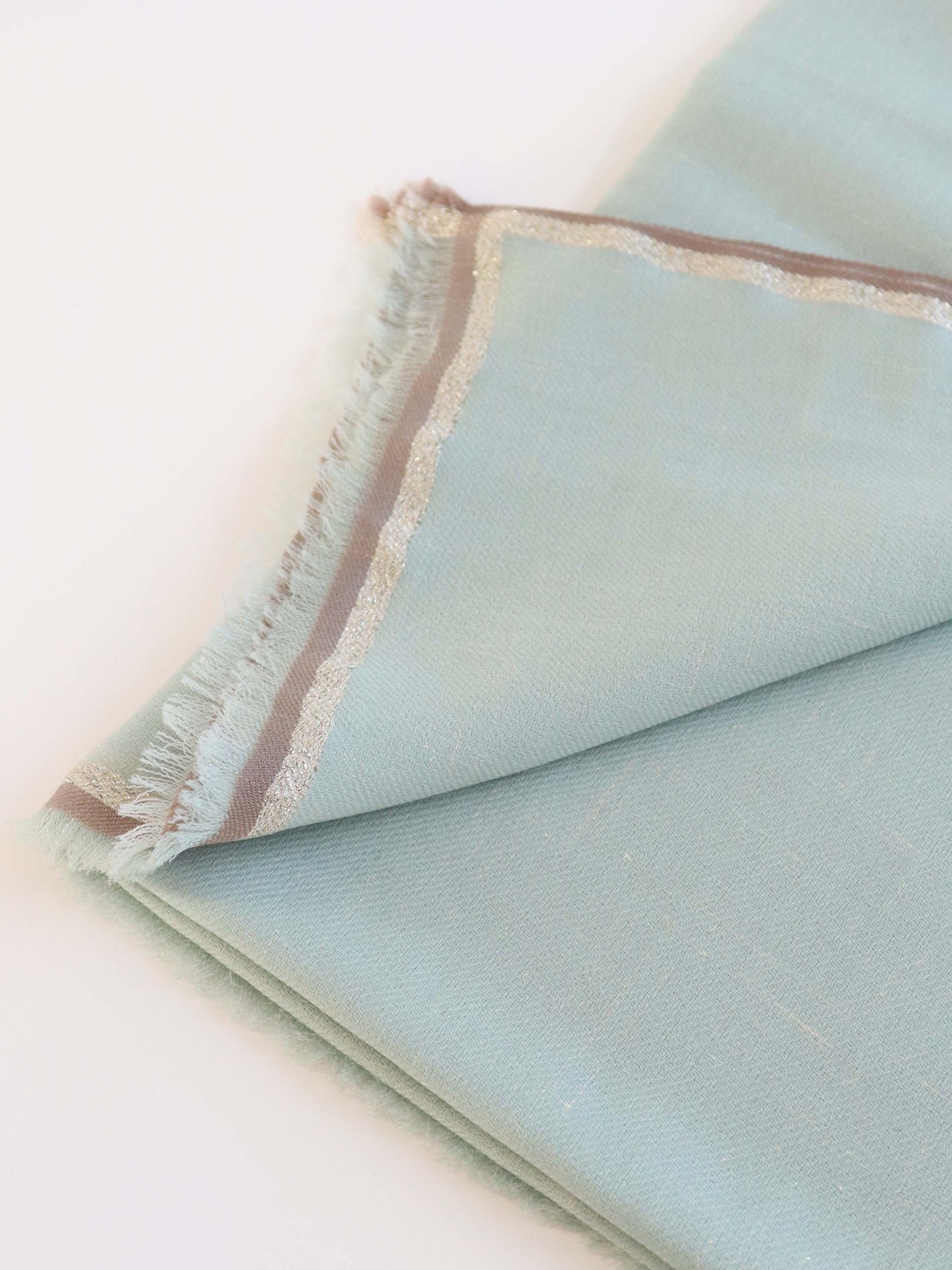 200 S Wool Scarf / Shawl