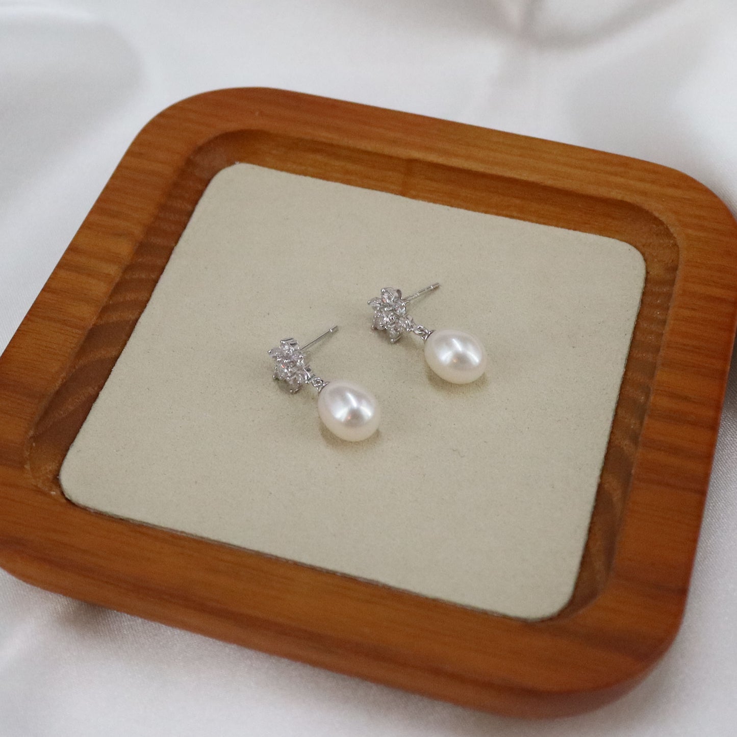 Genuine pearl snowflake drop earrings