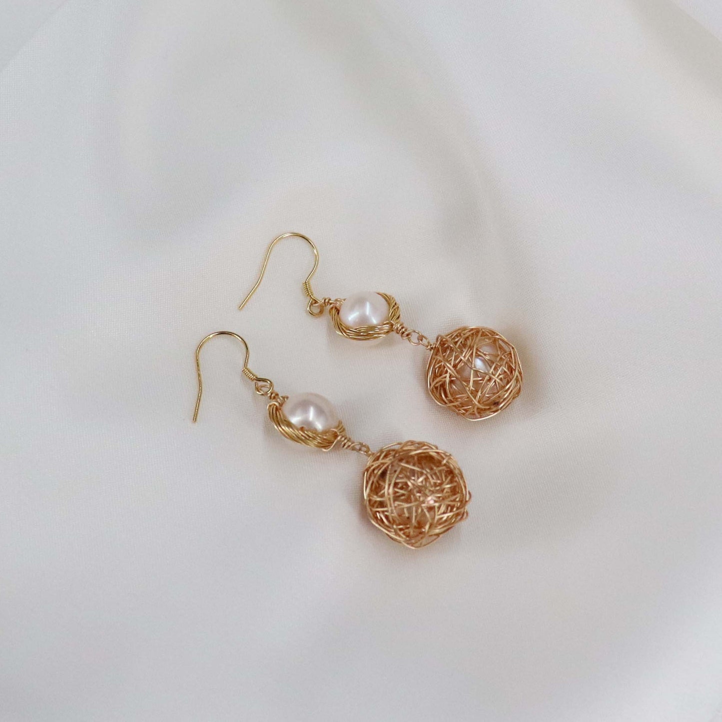 Genuine pearl drop earrings