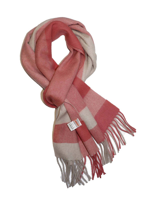 Plaid cashmere scarf in pink for women cross