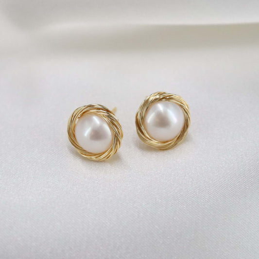 Genuine pearl stud earrings