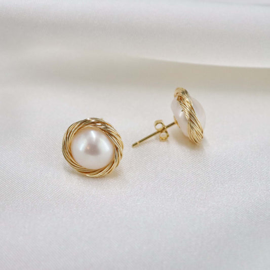 Genuine pearl stud earrings