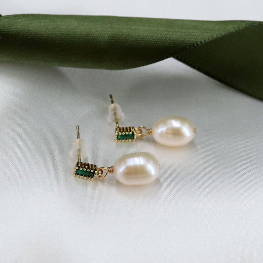 Genuine pearl drop earrings