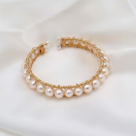 Pearl bracelet