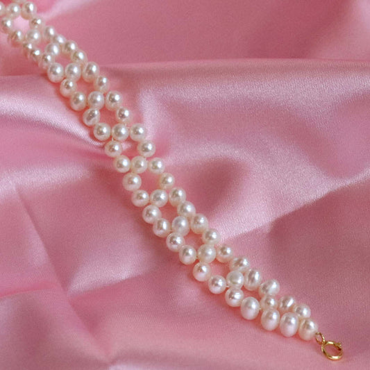 Luxury pearl choker necklace