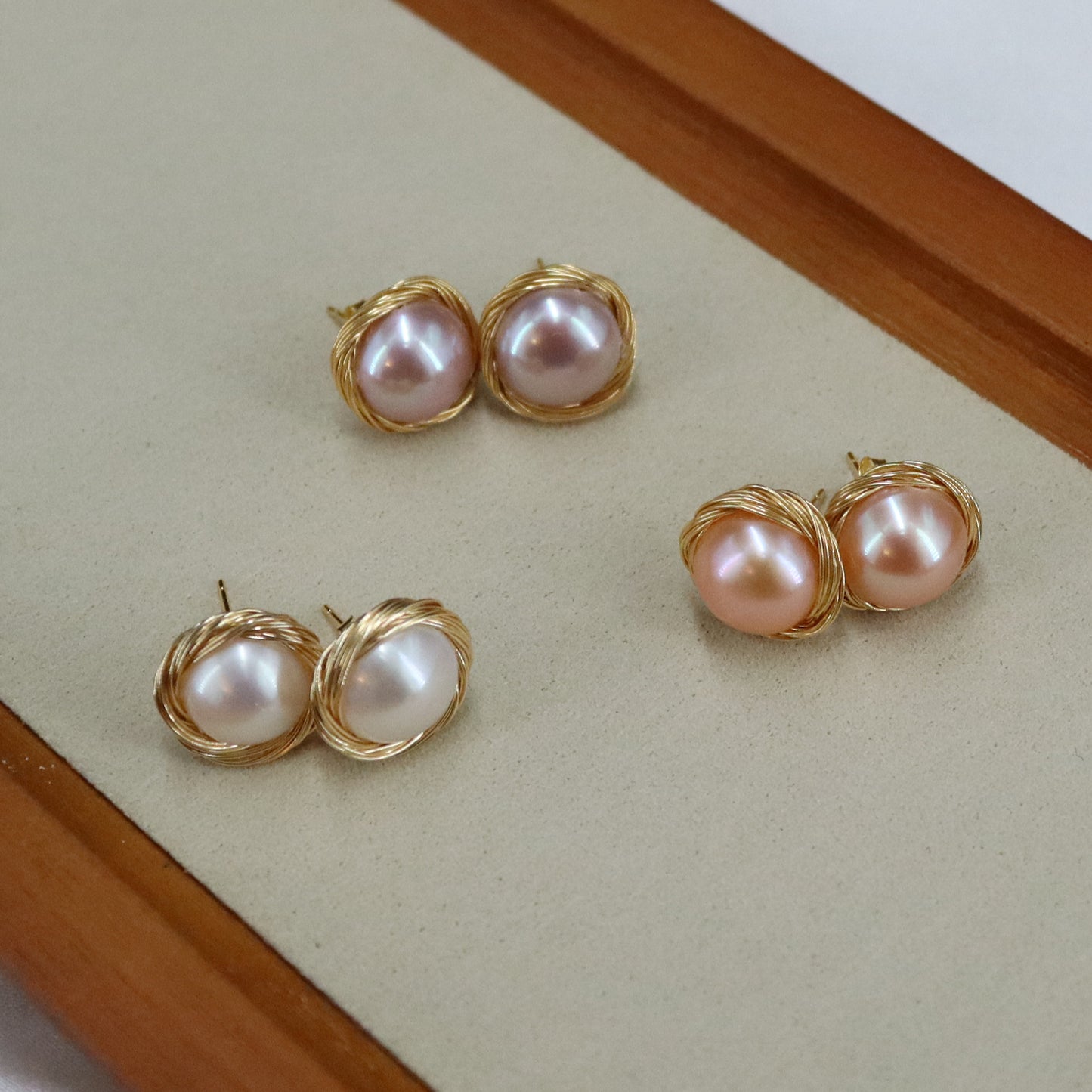 Genuine pearl stud earrings
